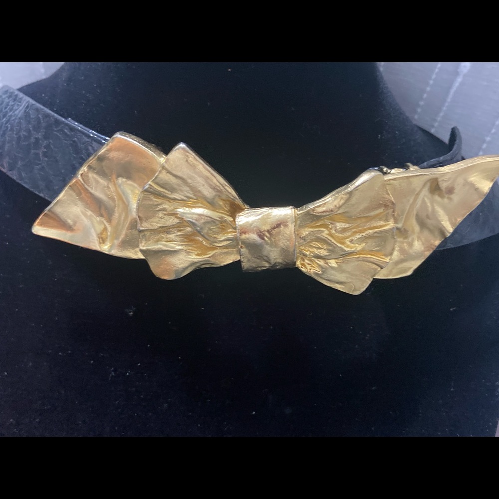 Gorgeous Mimi D Italian Vintage new snakeskin bow belt